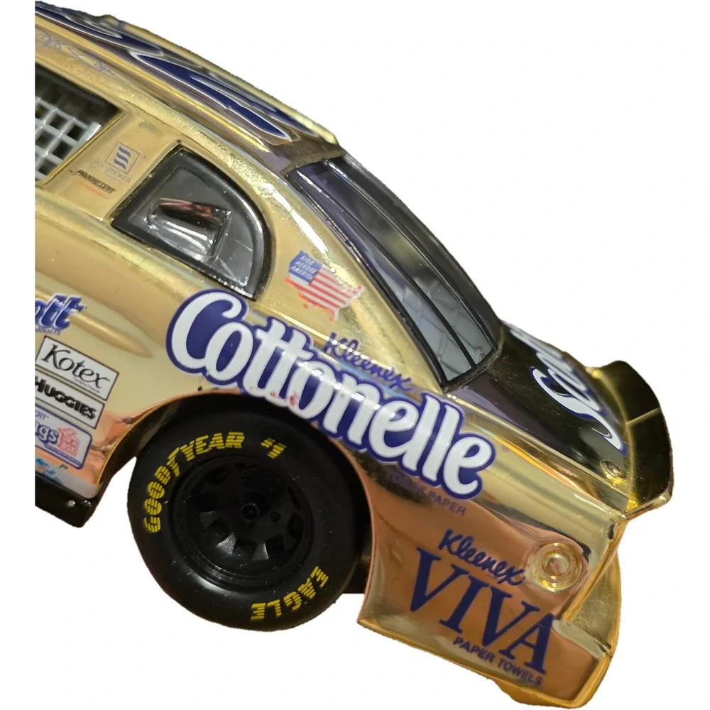 Racing Champions #32 Jeff Green Cottonelle Kleenex Gold 1:24 NASCAR Diecast